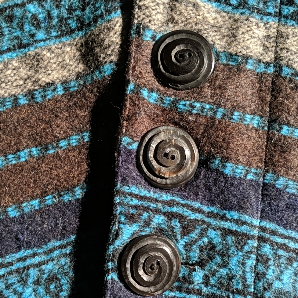 Button up scarf from Nepal nwt - Picture 2 of 5